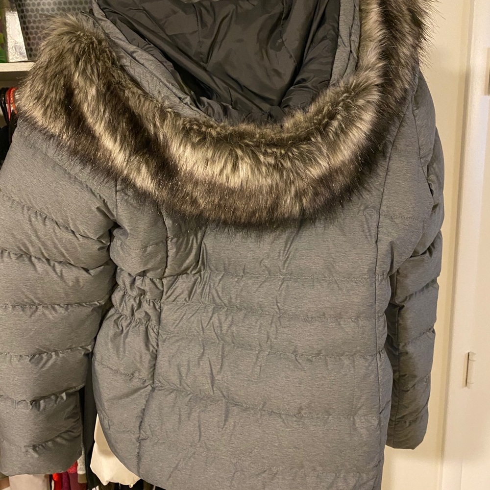 North face winter coat - Picture 3 of 3